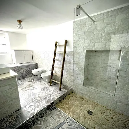 L'abete Bianco 塔兰托